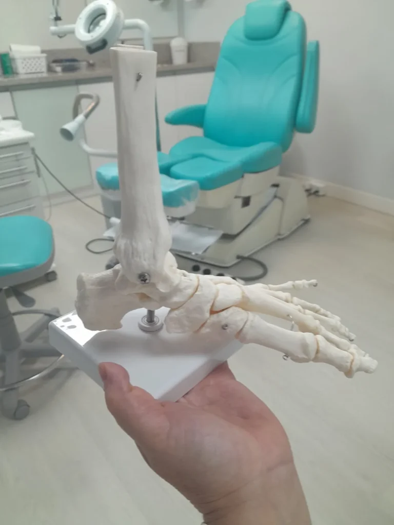 clinica de podologia em Joinville Iza Pinz cuidados com os pés saude podologa (3)