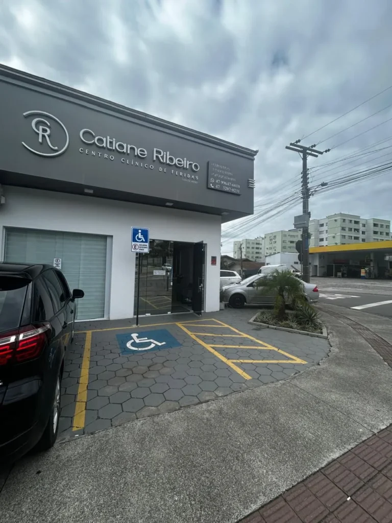 clinica de podologia em Joinville Iza Pinz cuidados com os pés saude podologa (6)